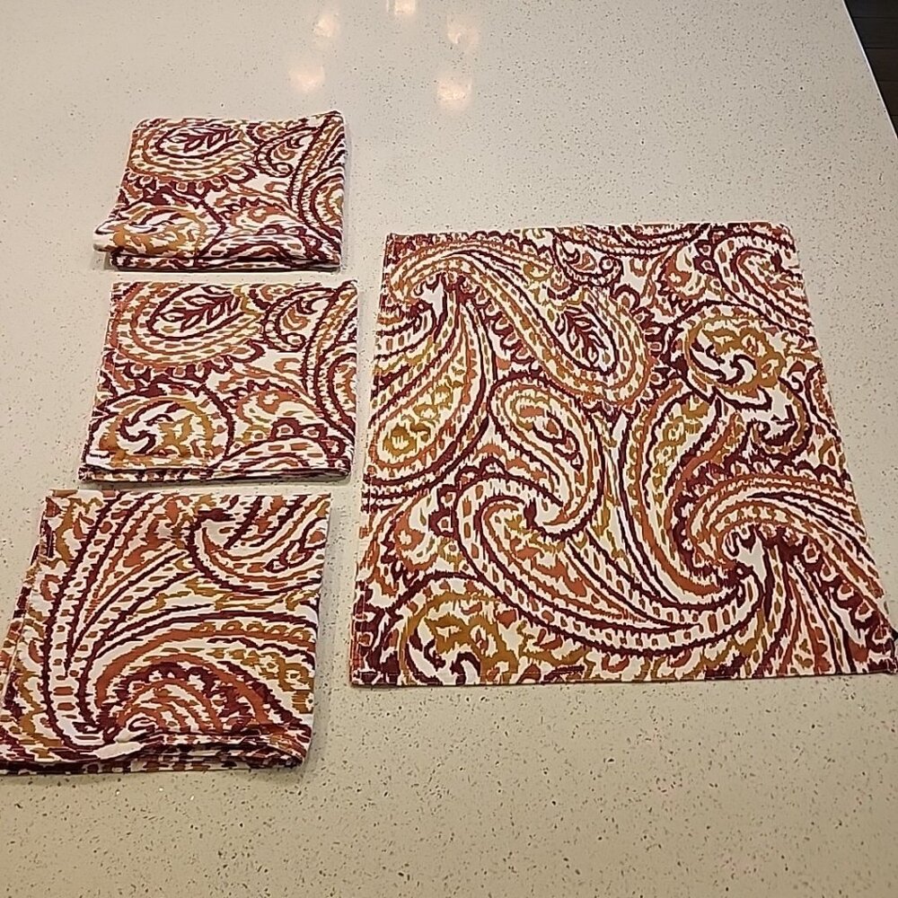 Set Of 4 Cynthia Rowley Cloth Napkins Orange Bronze Paisley 20x17" Cotton